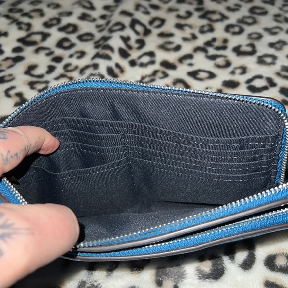 Blue coach double zip wallet. Excluded from sales/promotions 🧿 - Picture 7 of 10
